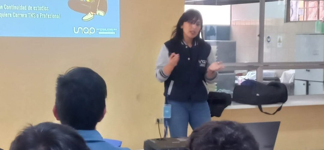 Charla informativa sobre el proceso de admisión 2026 de la Universidad Arturo Prat